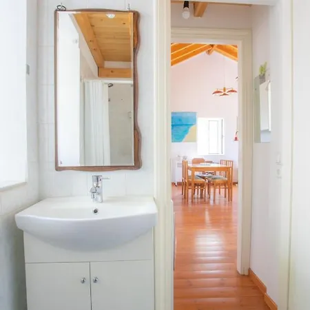 Сasa de vacaciones Cozy In With Stunning Hill Views Marandokhórion